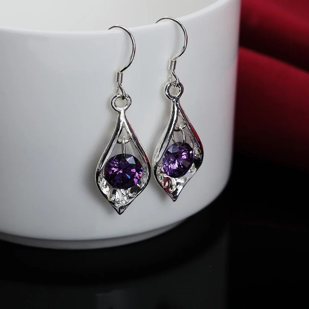 Beautiful .925 Sterling Silver and Garnet Drop Earrings " Hypoallergenic " - Picture 5 of 7